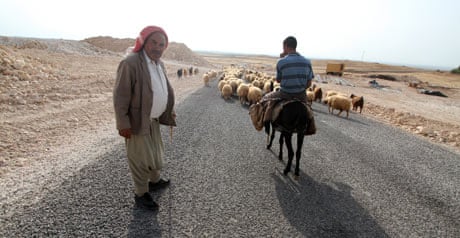 shepherds on the road next to Gobeckli Tepe