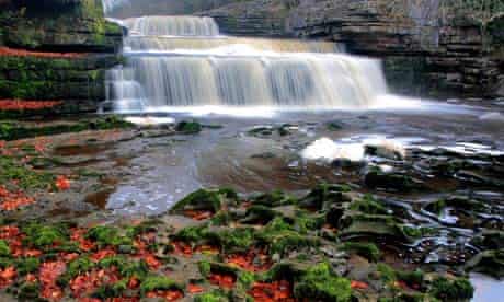 Aysgarth falls Autumn River Wye Yorkshire Dales England Britain UK
