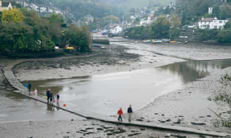 Noss Mayo in south devon at low tide