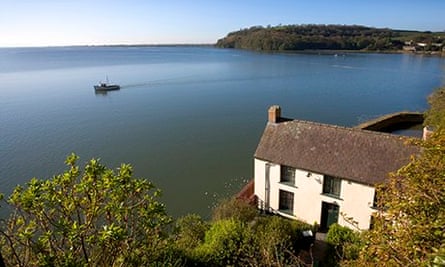 he Dylan Thomas boat house in Laugharne.
