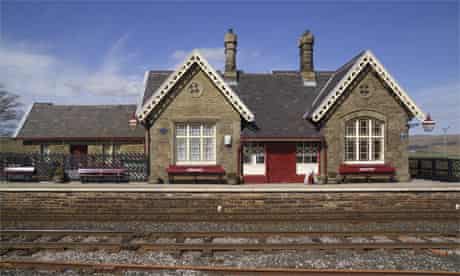 Ribblehead railway station, Yorkshire Dales, England