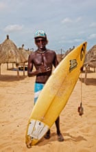 Dakar surfer
