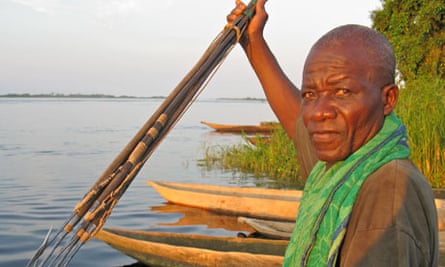 Canoeing the Congo - Lukolela village