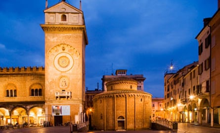 Torre dell'Orologio and Rotonda di San Lorenzo, Mantua