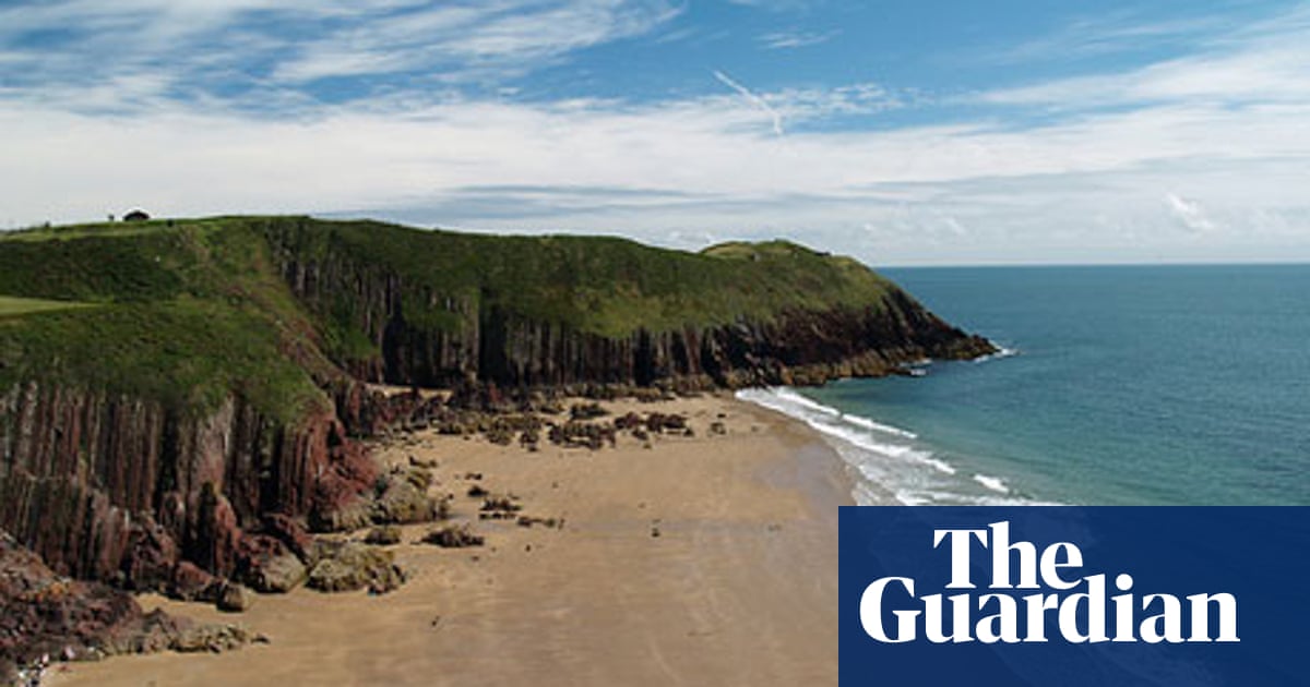 Top 10 'secret' beaches in Wales