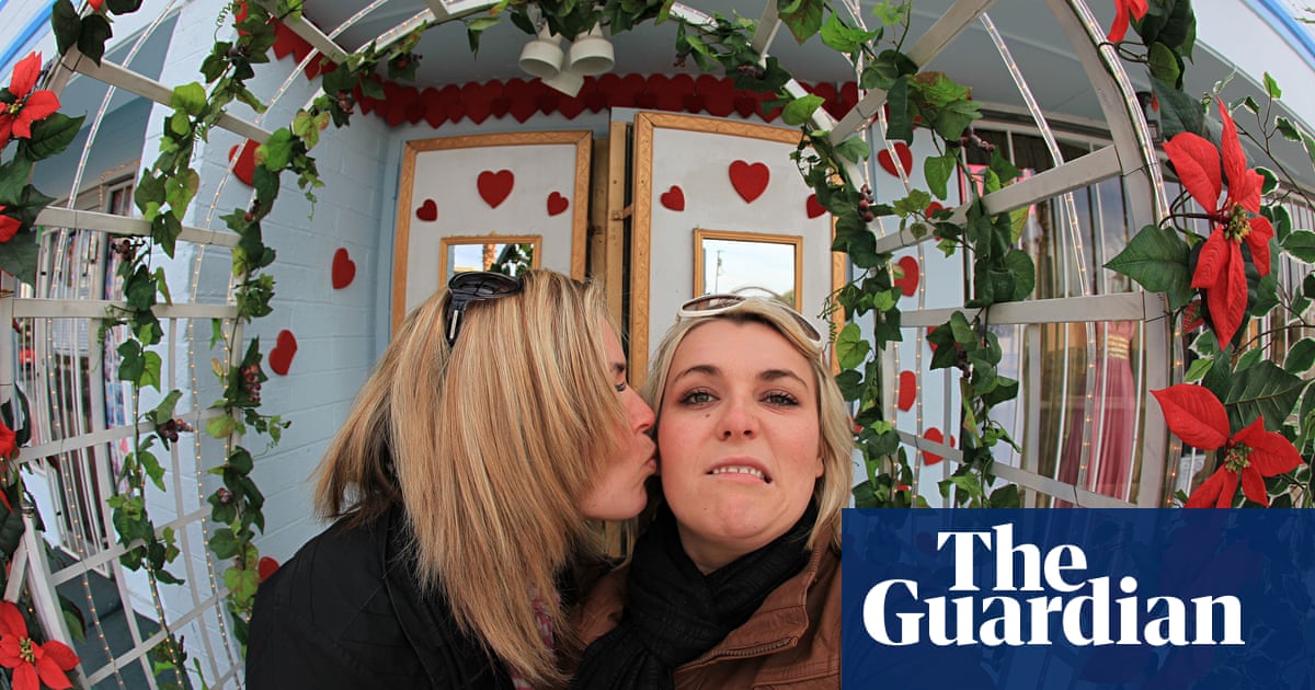 Las Vegas Joins The Destinations Offering Same Sex Weddings