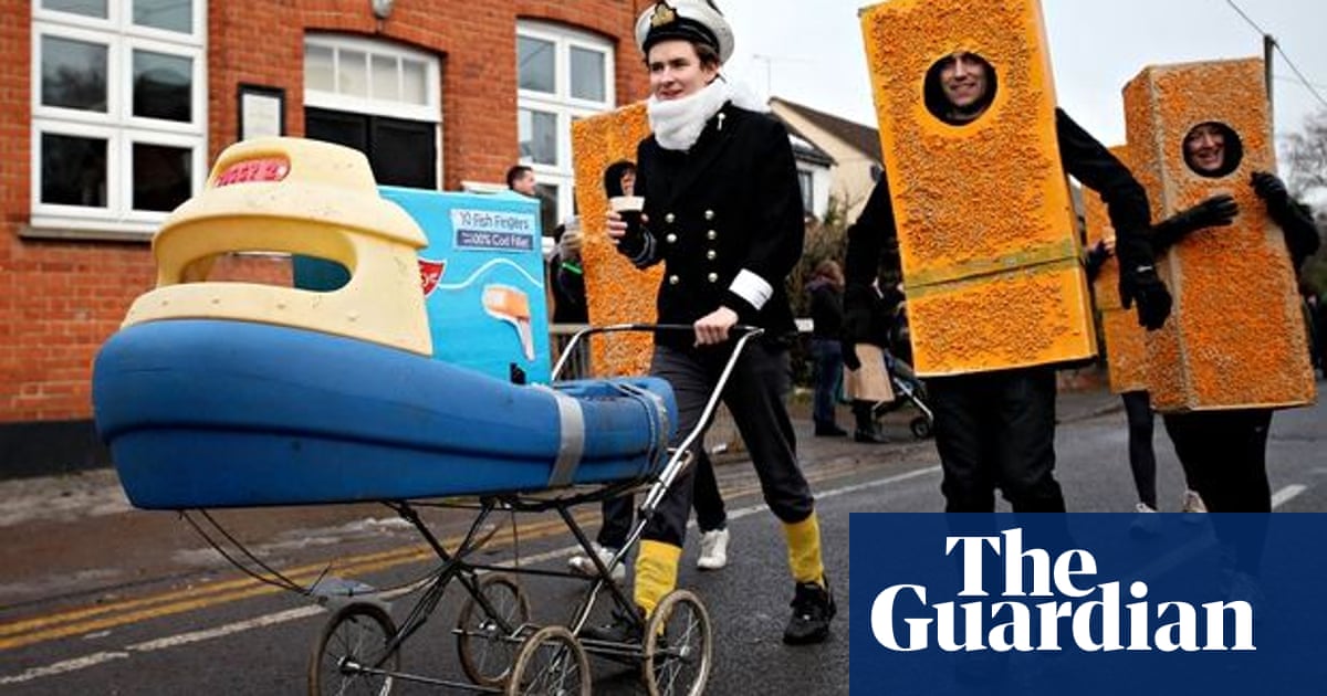 10 Of The Best Christmas And New Year S Day Fun Runs And Swims Christmas And New Year Holidays The Guardian