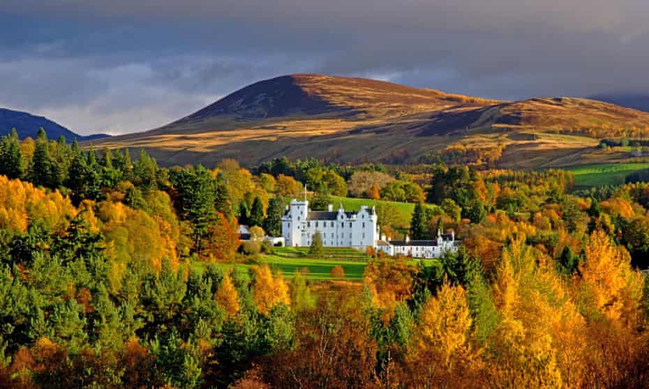 blair castle and the grampian mountains 