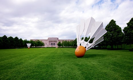 Sculptures on the lawn at the Nelson-Atkins Museum of Art, Kansas City, Missouri, USA