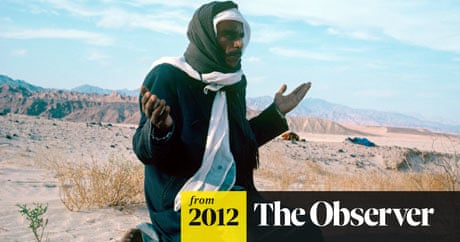 Can Heavy Clothing Help You Survive in the Desert? Expert Insights