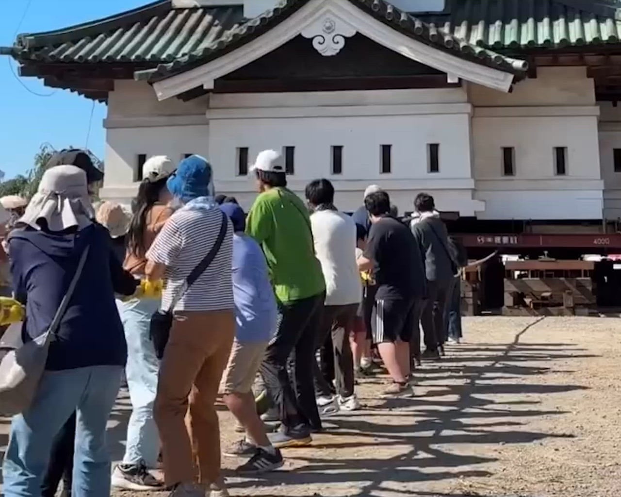 About 1,800 people pull 400-tonne Hirosaki castle in Aomori prefecture