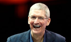 Apple CEO Tim Cook speaks at the WSJD Live conference in Laguna Beach, California October 27, 2014. Cook publicly came out as gay, saying in a magazine article published October 30, 2014 that he wanted to support others who find it difficult to reveal their sexual orientation. REUTERS/Lucy Nicholson/Files (UNITED STATES - Tags: BUSINESS SCIENCE TECHNOLOGY):rel:d:bm:GF2EAAS0CG001