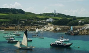 The Turk's Head pub, in the centre of the picture, overlooks St Agnes' quay