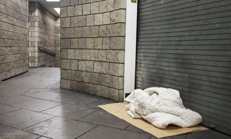 film-maker died of natural causes while sleeping rough, finds