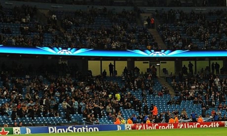 Manchester-City-crowd-012.jpg
