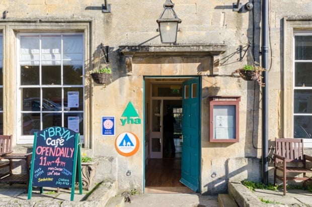 Entrance to Stow-on-the-Wold YHA.