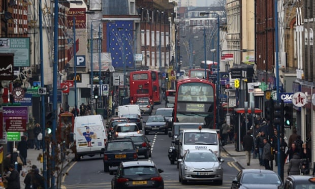 Traffic in Putney High Street in January, 2013 when nitrogen dioxide levels breached upper safety limits.